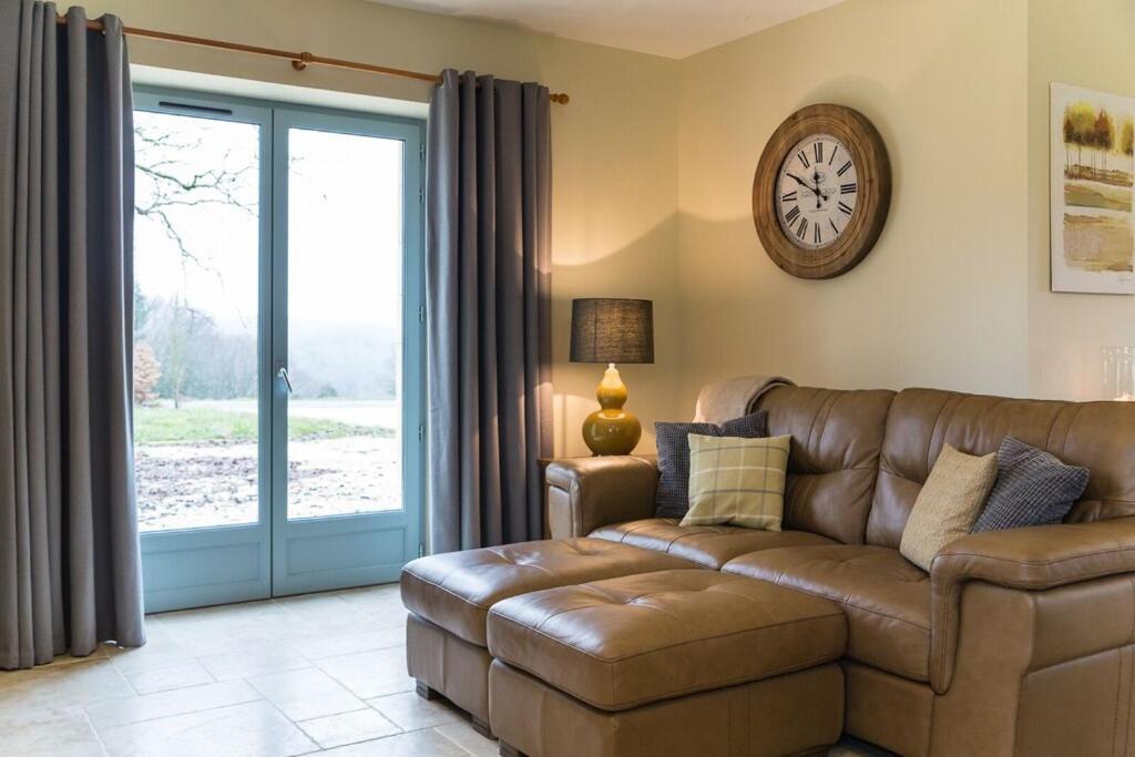 Luxury 3 Bed Home With Heated Swimming Pool Air Con And Boules Pitch Salignac-Eyvigues Luaran gambar